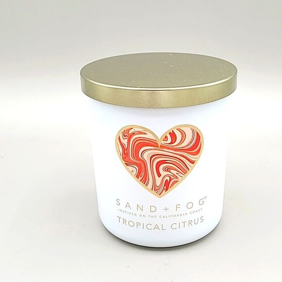 Sand & Fog White Candle, Tropical Citrus with Heart on the Front, NWOT - Picture 1 of 5
